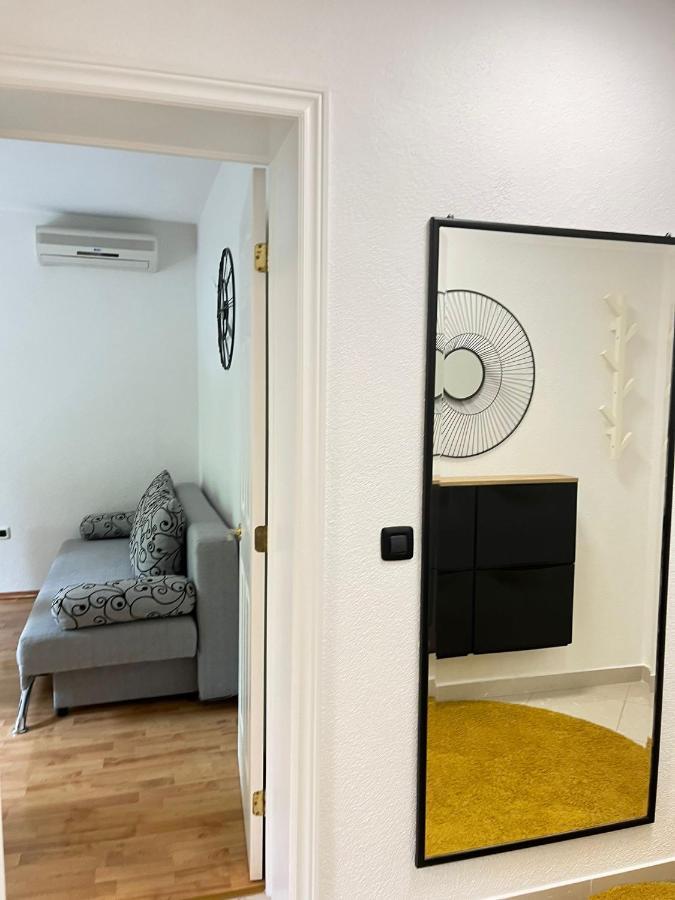 Guesthouse Civljak Baška Voda Eksteriør bilde