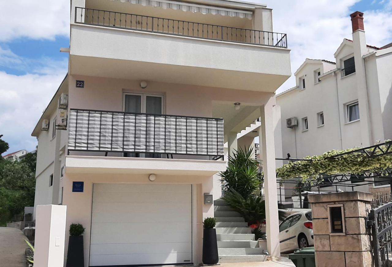 Guesthouse Civljak Baška Voda Eksteriør bilde